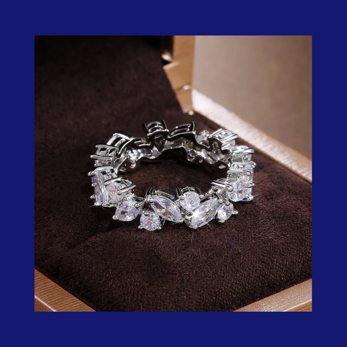 Anillo de Zirconia banda completa