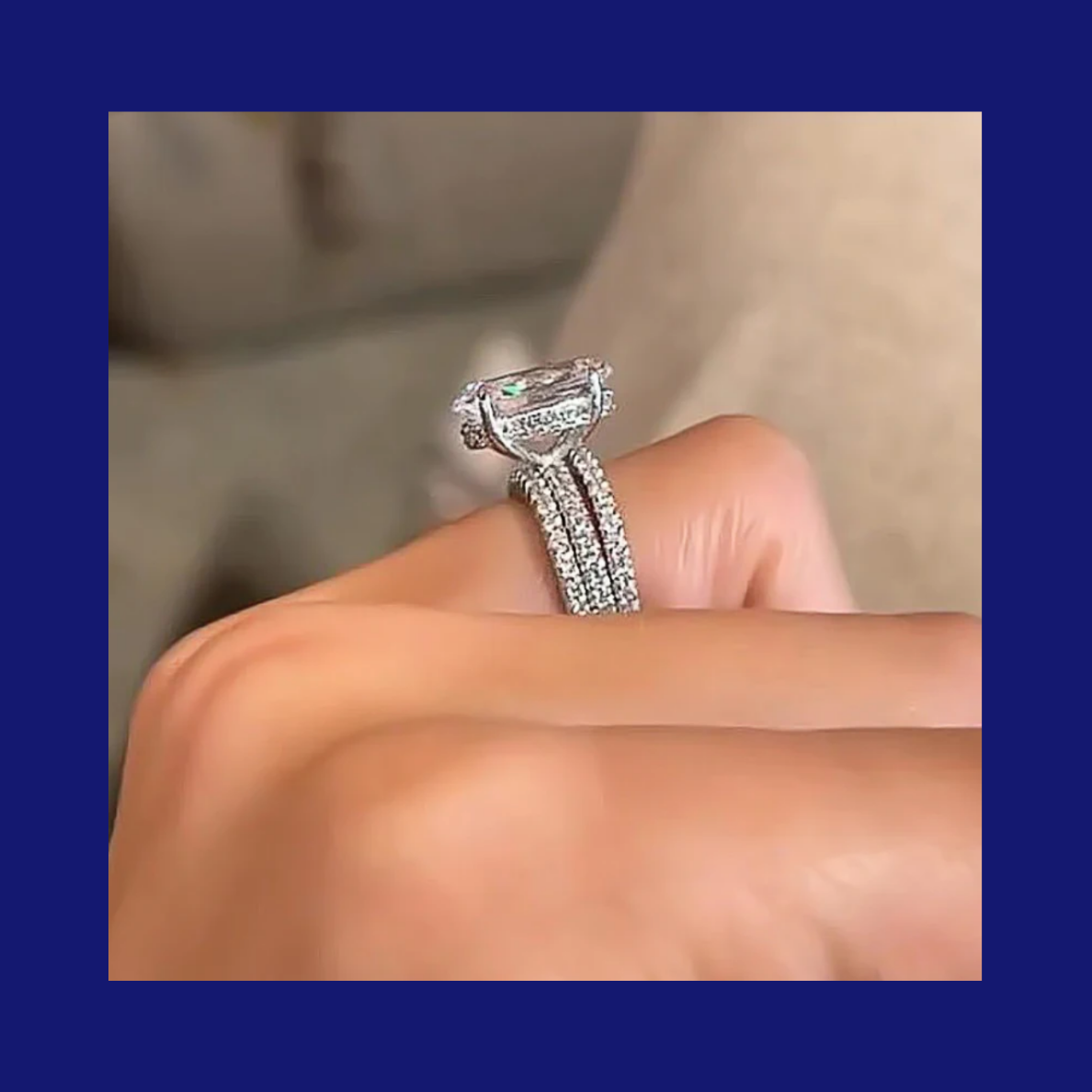 Anillos de Zirconias 1 de Compromiso Ovalado con 1 Churumbela completa