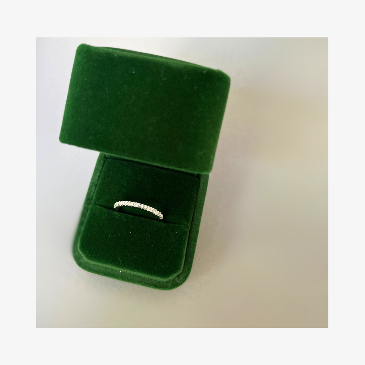 Anillos de Zirconias 1 de Compromiso Ovalado con 1 Churumbela completa