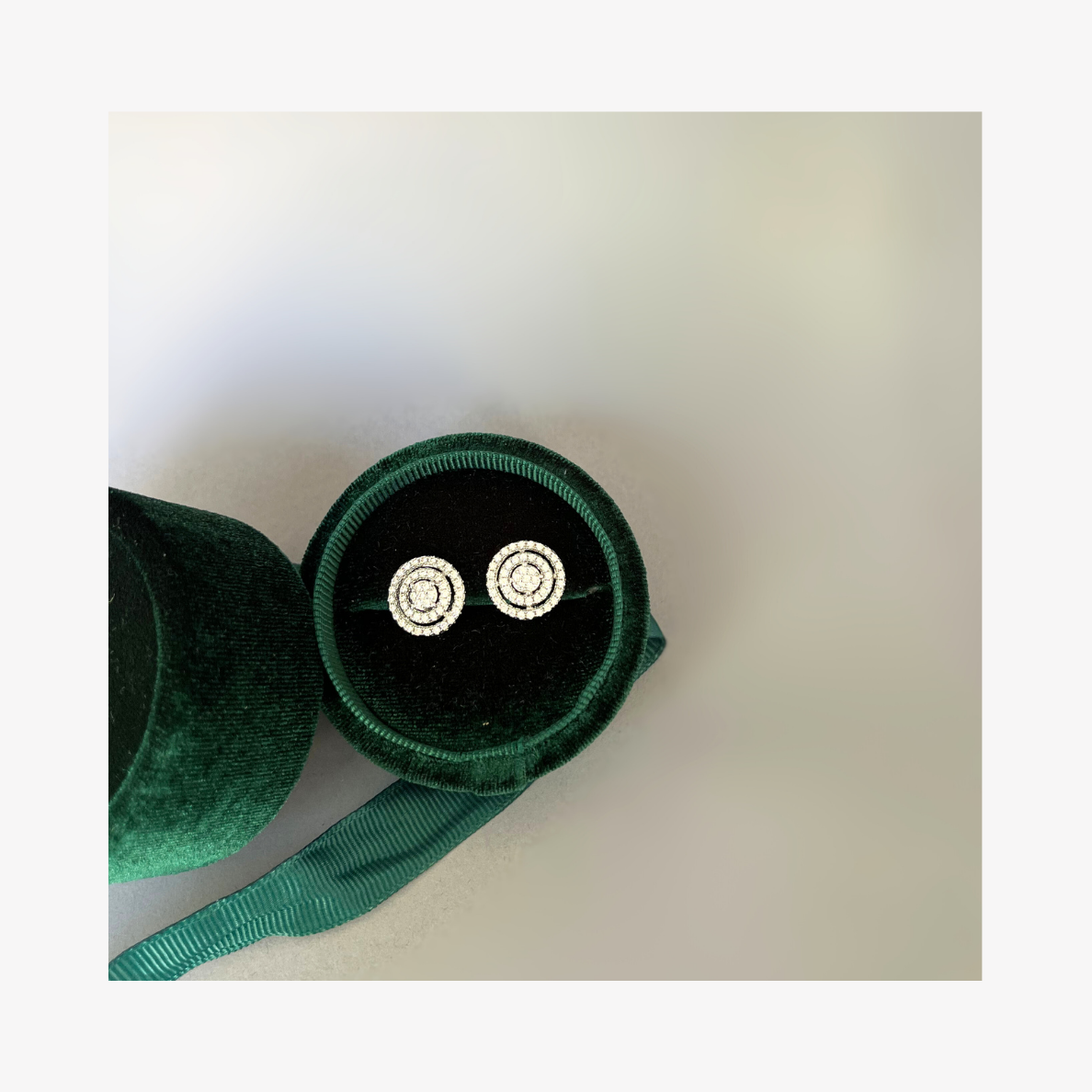 Aretes de Zirconias Circulo Infinito